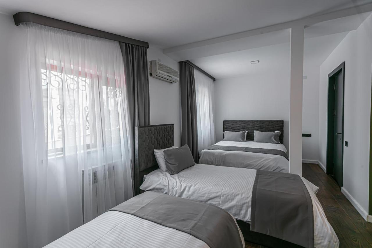 יירבאן Luxe Apartment In Center מראה חיצוני תמונה