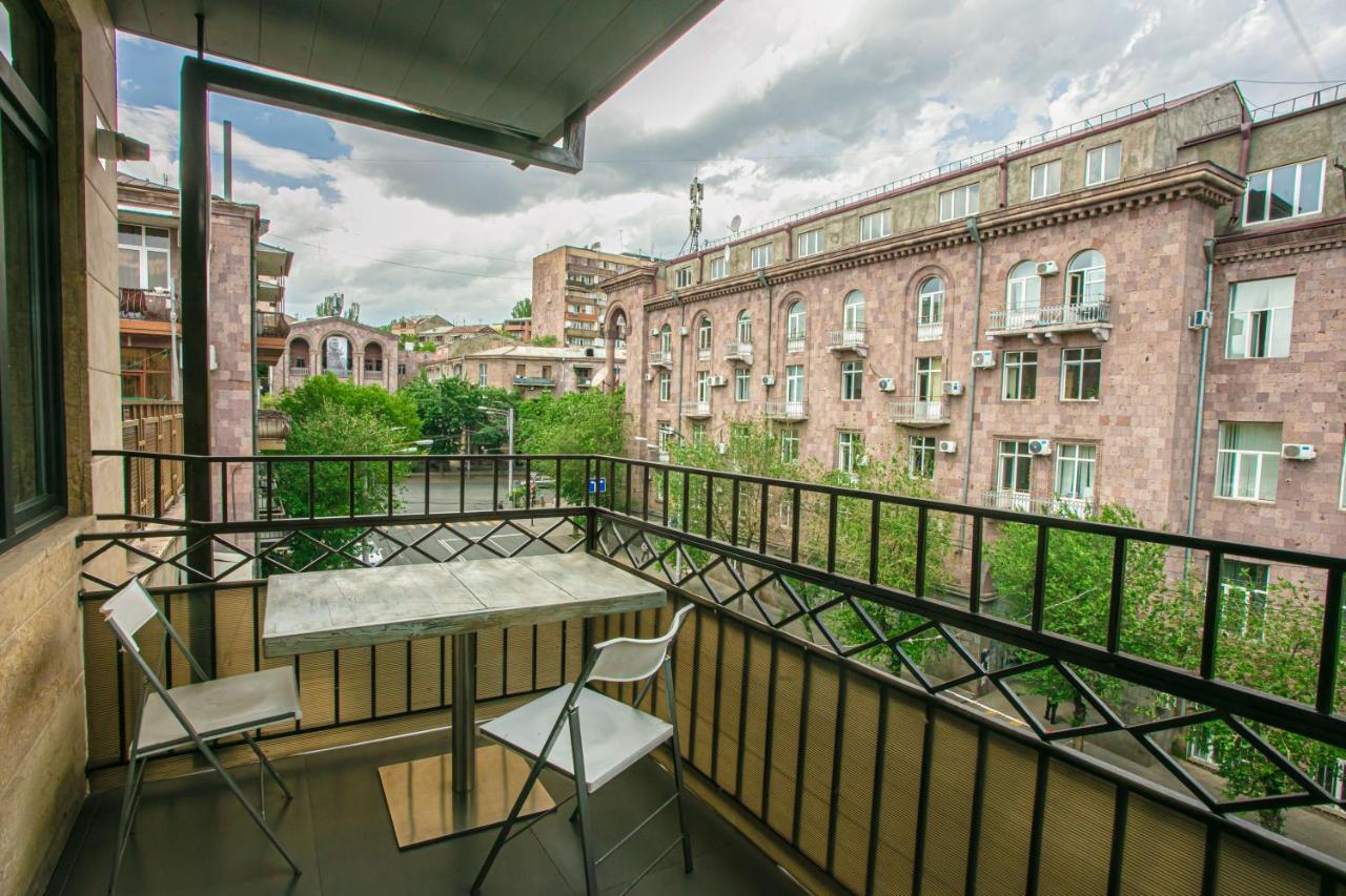 יירבאן Luxe Apartment In Center מראה חיצוני תמונה