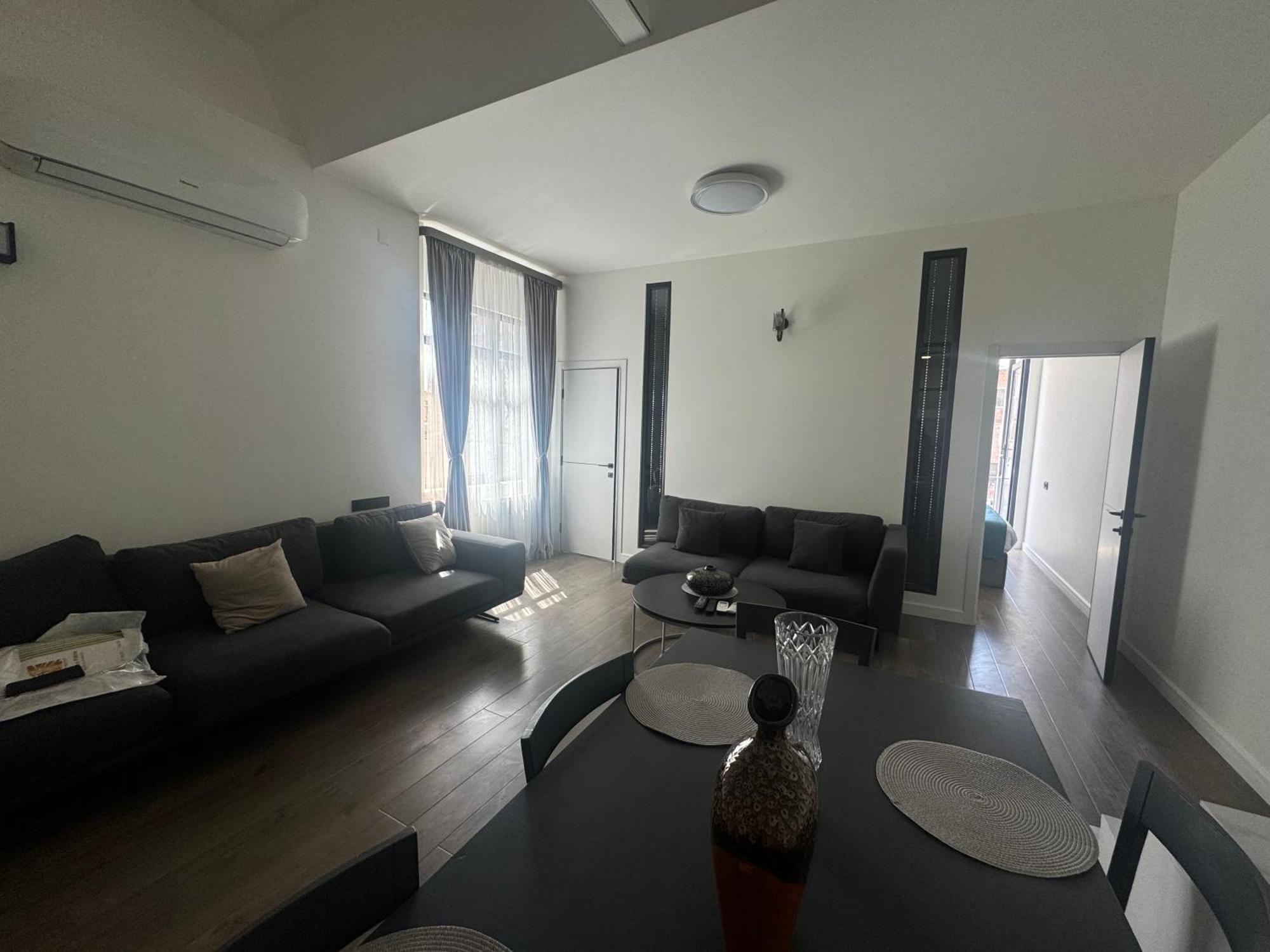 יירבאן Luxe Apartment In Center מראה חיצוני תמונה