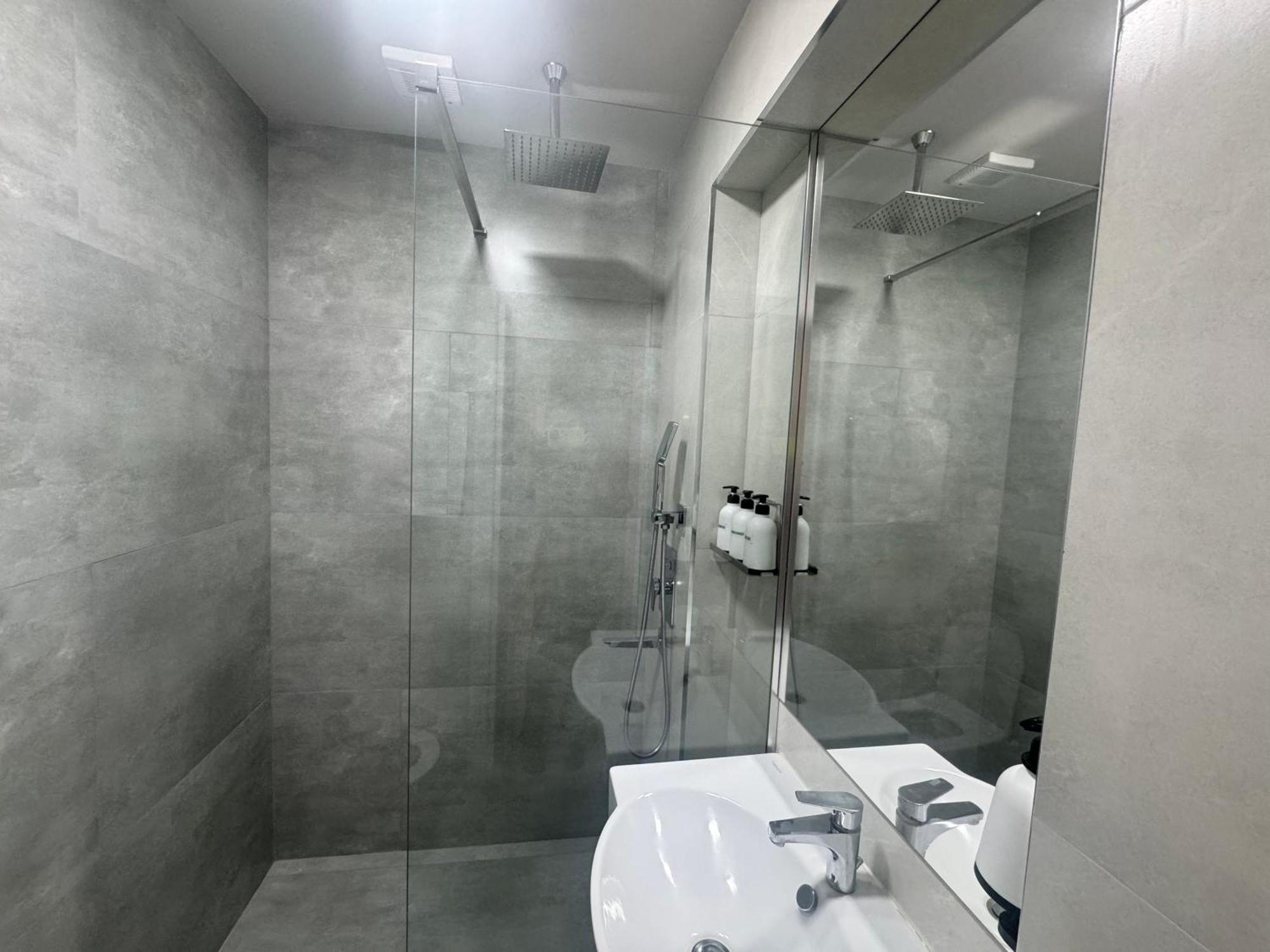יירבאן Luxe Apartment In Center מראה חיצוני תמונה